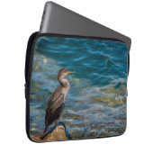 Großer Kormoran auf den Felsen Laptopschutzhülle (Vorne Rechts)