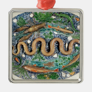 Großer ovaler Teller geformt in der Entlastung Ornament Aus Metall