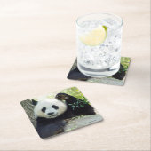 Großer Panda, der gegen Baum stillsteht Rechteckiger Pappuntersetzer (Vor Ort)