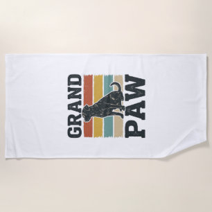 Großer Pfoten Vintage Hund Großvater Shirt Design_ Strandtuch