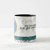 Großer Philosoph Plato mit Zitat Zweifarbige Tasse (Mittel)