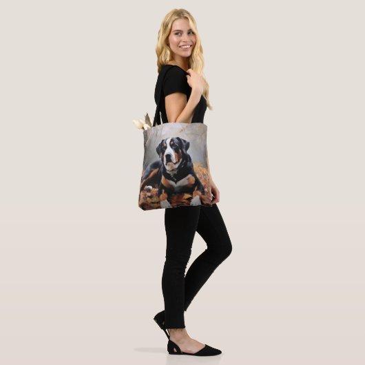 Großer Schweizer Sennenhund im Herbst, Blätter fal Tasche (Am Model)