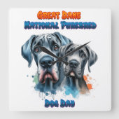 Großer Tag für den reinrassigen Hund. Quadratische Wanduhr (Vorderseite)