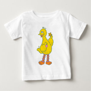 Großer Vogel hält Weihnachtsbaumschmuck Baby T-shirt