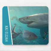 Großer Weißer Hai mit Fisch unter Wasser, angepass Mousepad (Vorne)