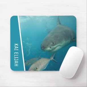 Großer Weißer Hai mit Fischmeer Mousepad