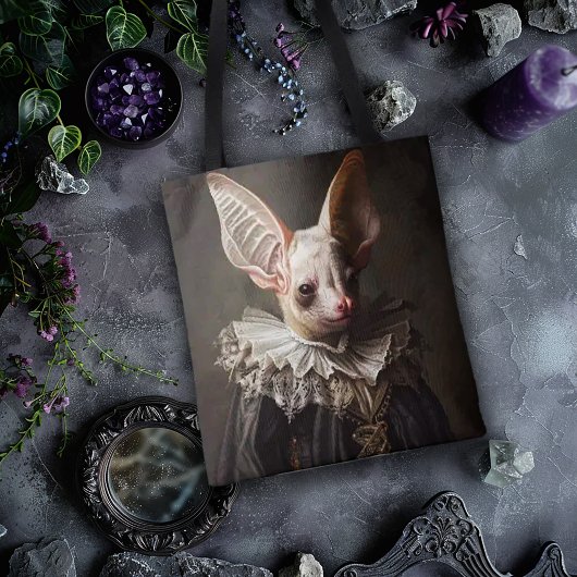 Grosses Becken in barocker Kleidung Tasche