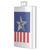 Großes Chrom wie silberner Stern auf festlichen Flachmann (Links)