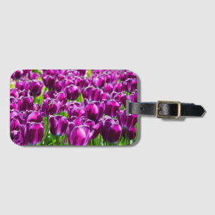 Grosses Feld lila Tulpen Gepäckanhänger