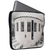 GROSSES GERICHTSHOF INNERHALB LAPTOPSCHUTZHÜLLE (Vorne Rechts)