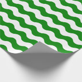 Großes Grünes und Weiß bewegt Packpapier (Ecke)