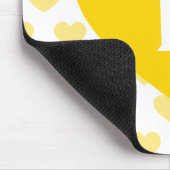 Großes helles gelbes Herz - Monogramm Mousepad (Ecke)