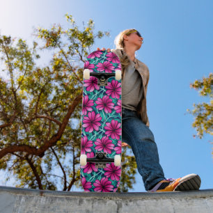 Grosses, hellrosa Blume Muster Skateboard