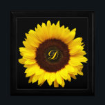 Großes Lächeln/Gelbe Sonnenblume Geschenkbox<br><div class="desc">Wählen Sie Ihre ideale Hintergrundfarbe und fügen Sie das erste,  Monogramm,  den Namen (oder löschen) des Empfängers hinzu,  um daraus ein Lächeln mitzunehmen.</div>