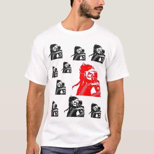 Großes Rot T-Shirt (Vorderseite)