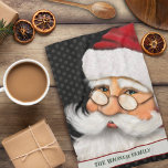 Grosses traditionelles Weihnachtsfest Personalisie Geschirrtuch<br><div class="desc">Traditionelles großes Personalisiertes Santa Teetuch. Diese frohen Küchenhandtücher sind perfekt, um Ihrer Küche etwas Urlaubsstimmung zu verleihen. Pair es mit einer Flasche Wein und es ist ein großartiges Weihnachtsgeschenk für Freunde, Familie, Mitarbeiter, Nachbarn, etc. Der personalisierte Name und der Urlaubsnachrichtenbereich können auf alles geändert werden, was Sie wünschen. Für weitere...</div>