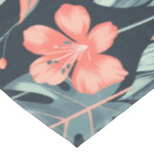 Großformatige tropische Blumen und Blätter Tischdecke (Schrägansicht)