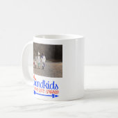 Großkinder machen das Life Grand Foto Geschenk Kaffeetasse (Vorderseite Links)