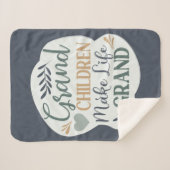 Großkinder mit Handschrift machen lebensgroßes Zit Sherpadecke (Vorderseite (Horizontal))