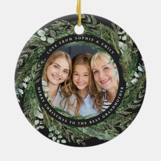Großmutter Blattkranz Foto Weihnachtsschwarz C Keramik Ornament (Hinten)