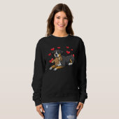 Großschweizer Hund mit ausgestopften Tieren Sweatshirt (Vorne ganz)