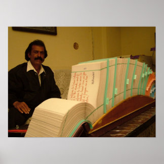 GRÖSSTE GESCHRIEBENE (NT) BIBLE IN DER WELT POSTER