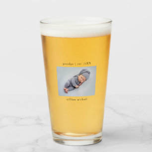 Großvater Jahr als neues Großkind Glas