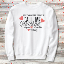 Großvater mit roten Herzen und Kindernamen