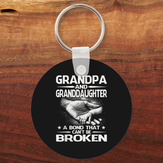Großvater und Enkelin eine Anleihe, die nicht zu v Schlüsselanhänger (Vorderseite)