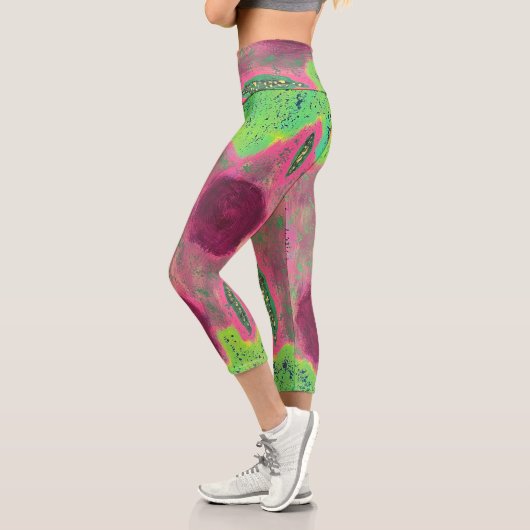 Grotto Chaotica Capri Leggings (Links)