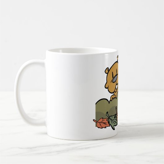 Groundhog durchquert Herbstbüsche Kaffeetasse (Links)