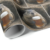 Groundhog With Mug of Beer Geschenkpapier (Rolleneckpunkt)