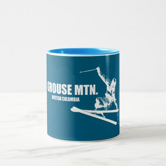 Grouse Mountain British Columbia Skier Zweifarbige Tasse (Mittel)