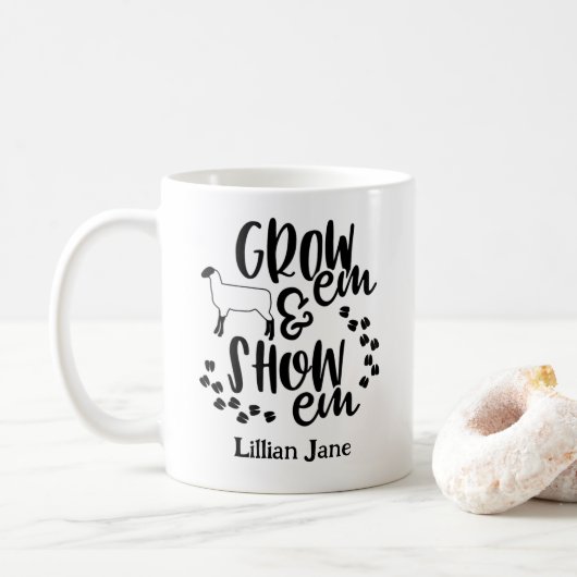 Grow Em Show Em Lamb Custom Name Kaffeetasse (Mit Donut)