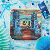 Growing Bridge in einer fantasievollen Stadt Dinne Pappteller (Party)