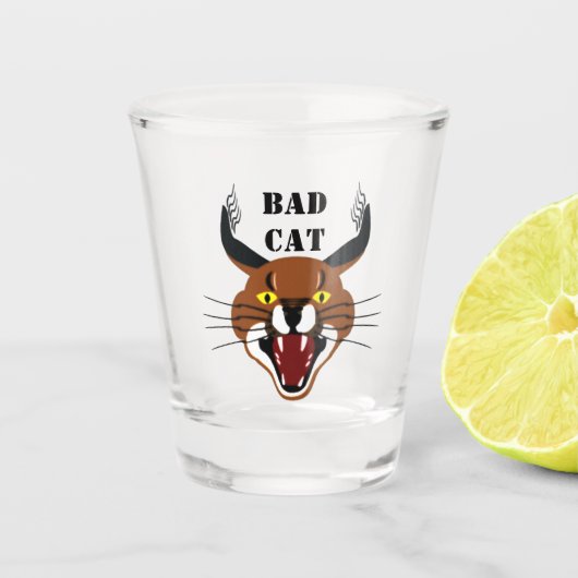 Growling Caracal Bad Cat Schnapsglas (Vorderseite)