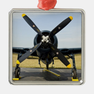 Grumman F8F Bearcat Marine-Trägerflugzeug auf dem Ornament Aus Metall