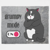 Grumpiger Modus bei lustiger, dicker Katze Fleecedecke (Vorderseite (Horizontal))