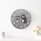 Grumpiger Modus bei lustiger, dicker Katze Große Wanduhr (Zuhause)