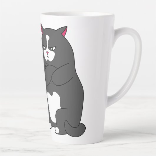 Grumpiger Modus bei lustiger, dicker Katze Milchtasse (Rechts)