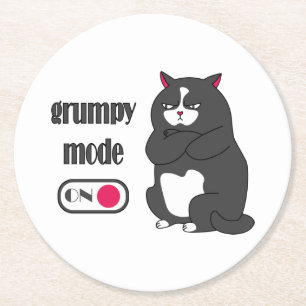 Grumpiger Modus bei lustiger, dicker Katze Runder Pappuntersetzer