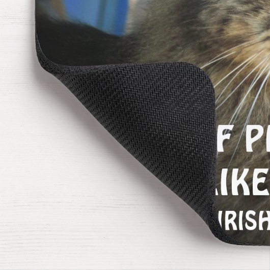 Grumpy Angel Cat und irisches Sprichwort Meme Mousepad (Ecke)