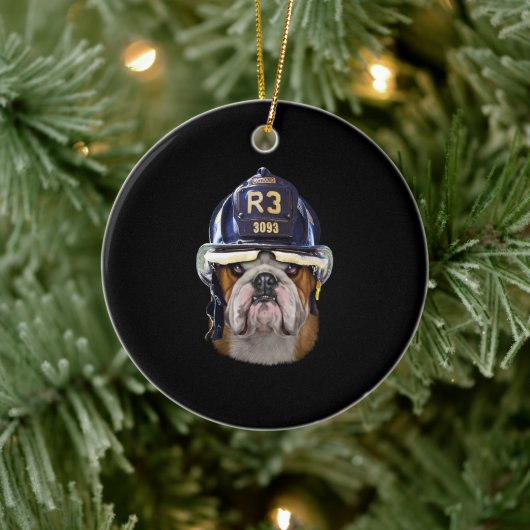 Grumpy English Bulldog Wear Firefighter Helm Keramik Ornament (Baum)