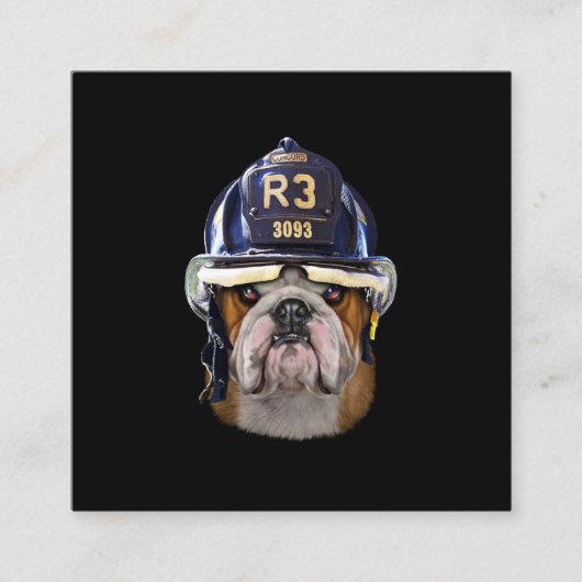 Grumpy English Bulldog Wear Firefighter Helm Quadratische Visitenkarte (Vorderseite)