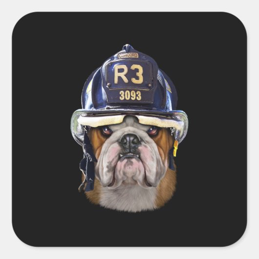 Grumpy English Bulldog Wear Firefighter Helm Quadratischer Aufkleber (Vorderseite)