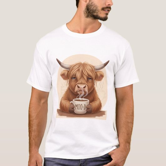 Grumpy Highland Cow Coffee Lover - Cute Fluffy Cow T-Shirt (Vorderseite)