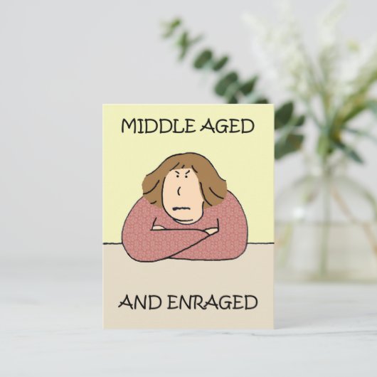 Grumpy Middle Aged Lady Cartoon Spaß Postkarte (Stehend Vorderseite)