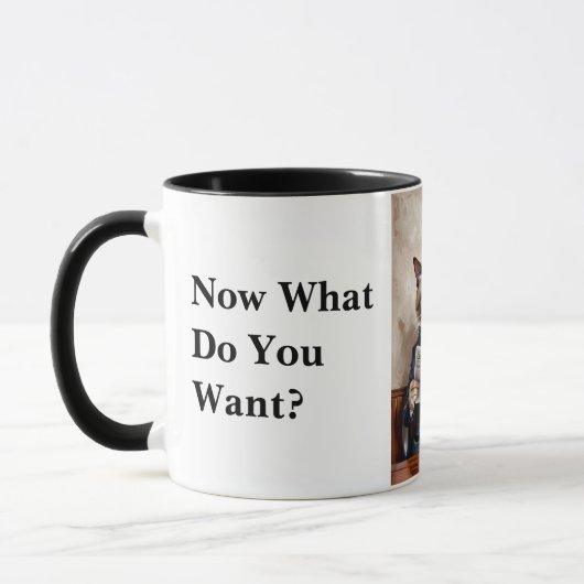 Grumpy Office Cat Reading the Newspaper Tasse (Links)