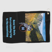 Grumpy Owl Nesting on Monogram Egal Foto Golfhandtuch (Horizontal)