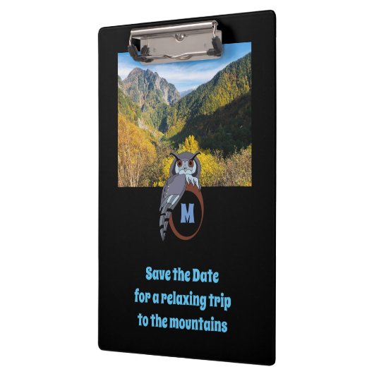 Grumpy Owl Nesting on Monogram Egal Foto Klemmbrett (Links)